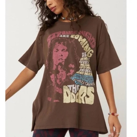 DAYDREAMER NWOT The Doors Strange Nights Are Coming Merch Band Tee Medium - Picture 1 of 7